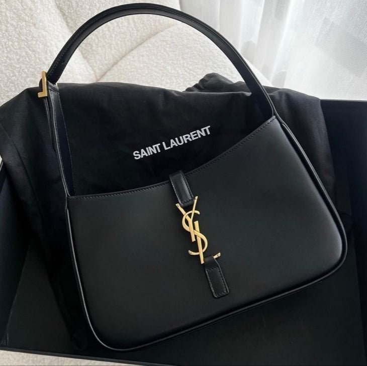 Le 5 à 7 YSL